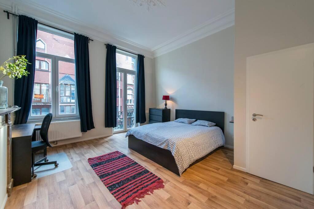 Joli Appartement 2 Chambres A Liege Bagian luar foto